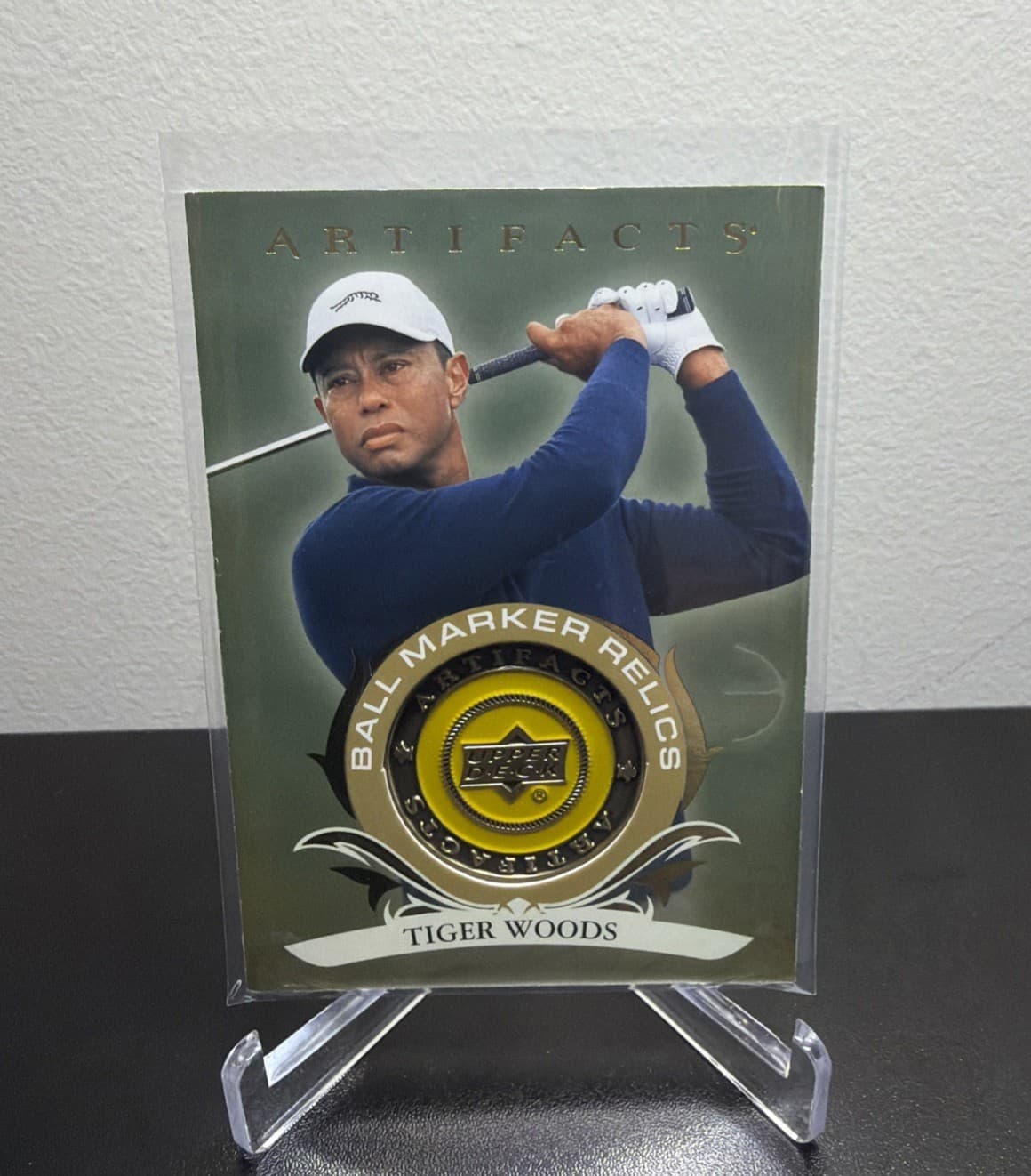 2026 Upper Deck Artifacts Golf Tiger Woods Gold BALL MARKER RELIC #d/99