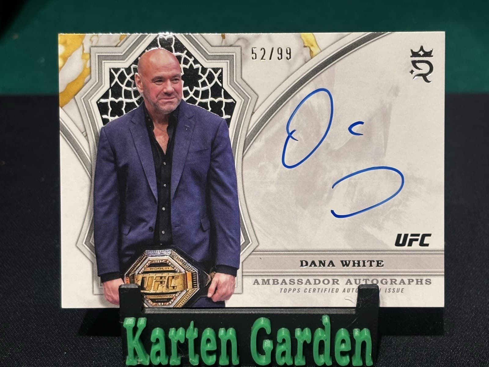 2024 Topps Royalty UFC - Ambassador Autographs Dana White #AA-DWE /99