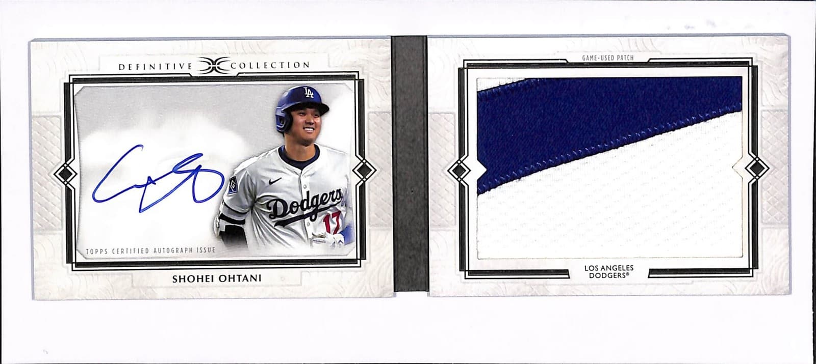 2025 Topps Definitive Shohei Ohtani Patch Auto Autograph Book #/5 Dodgers