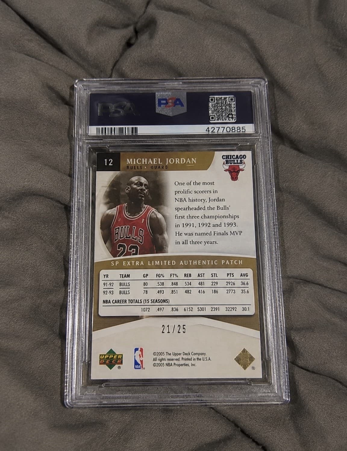 2005 SP Authentic Michael Jordan Extra Ltd Patch Auto #12/25 PSA 9