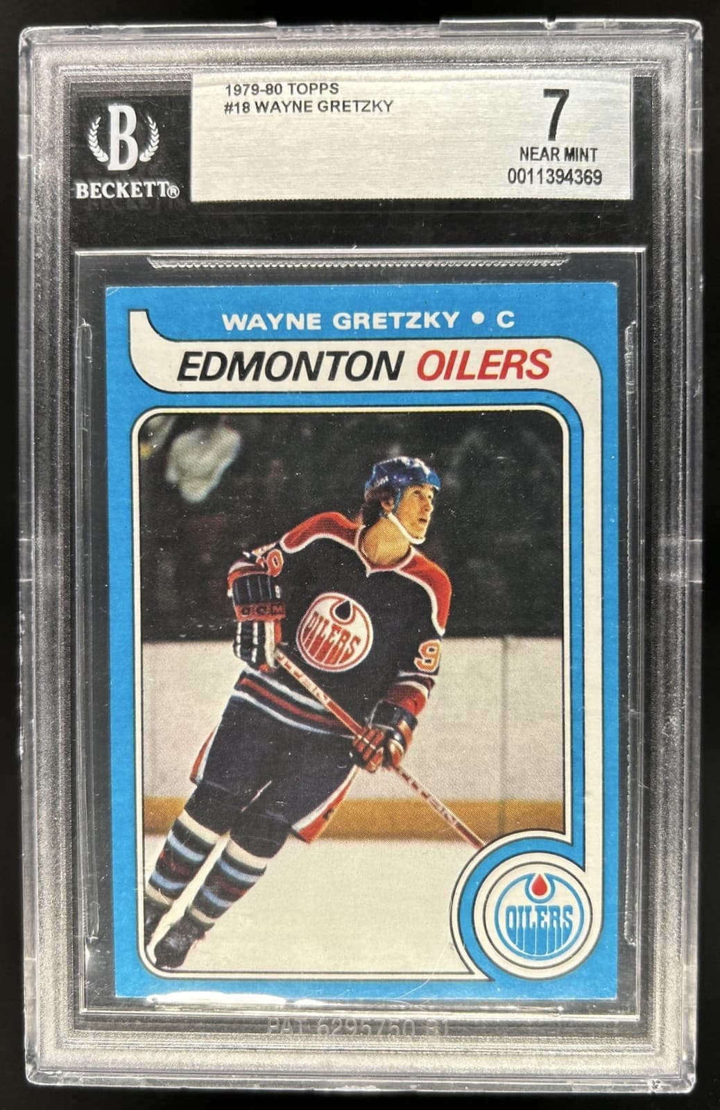 1979-80 Topps Wayne Gretzky Rookie UER RC #18 Oilers BGS 7