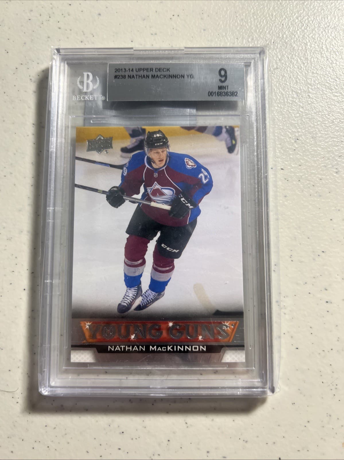2013-14 UPPER DECK #238 NATHAN MACKINNON YOUNG GUNS RC ROOKIE BGS 9 