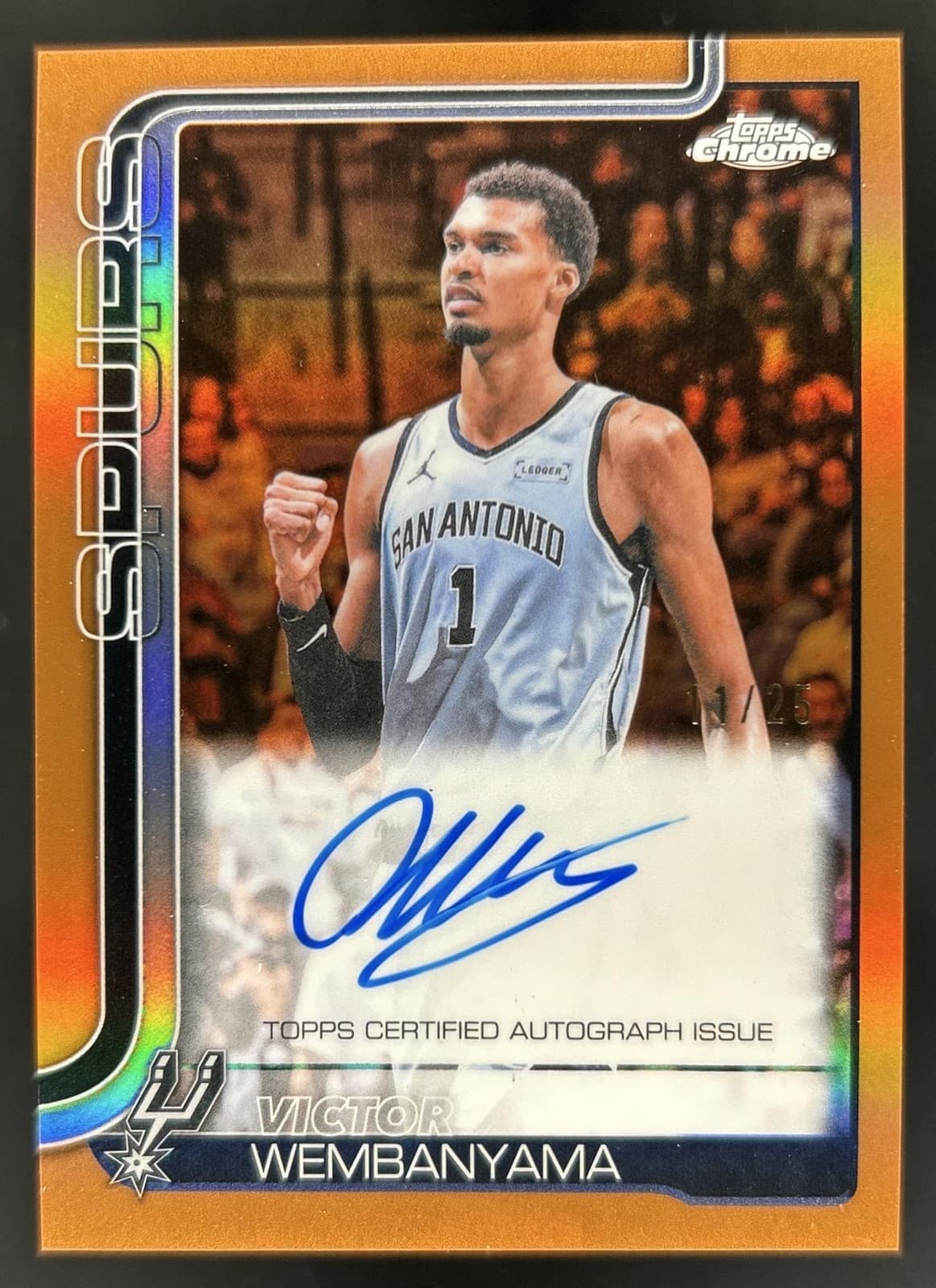 2025-26 Topps Chrome Update Victor Wembanyama Auto Orange Refractor #/25 Spurs