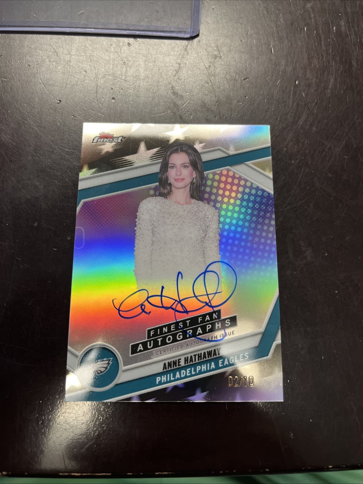 Topps Finest Fan Autographs Anne Hathaway Eagles FAN-AH 2/10 Autograph (2025)