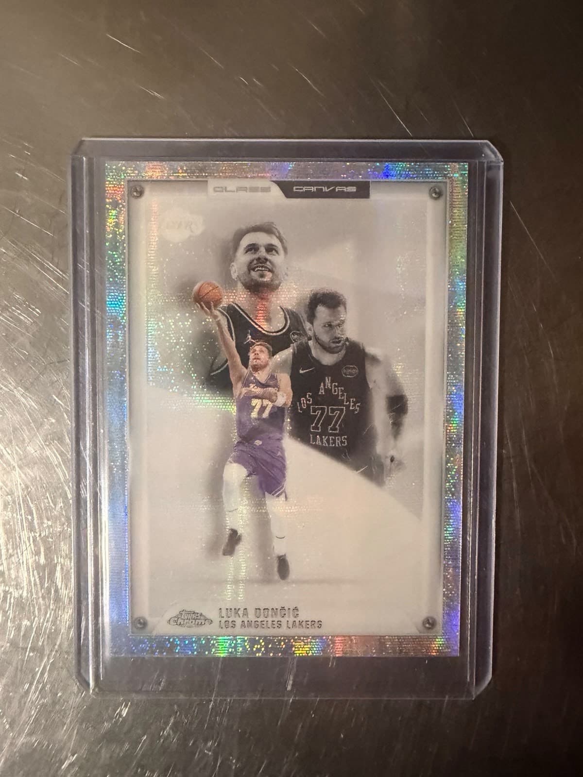 Topps Chrome Update Luka Doncic Glass Canvas SSP Insert
