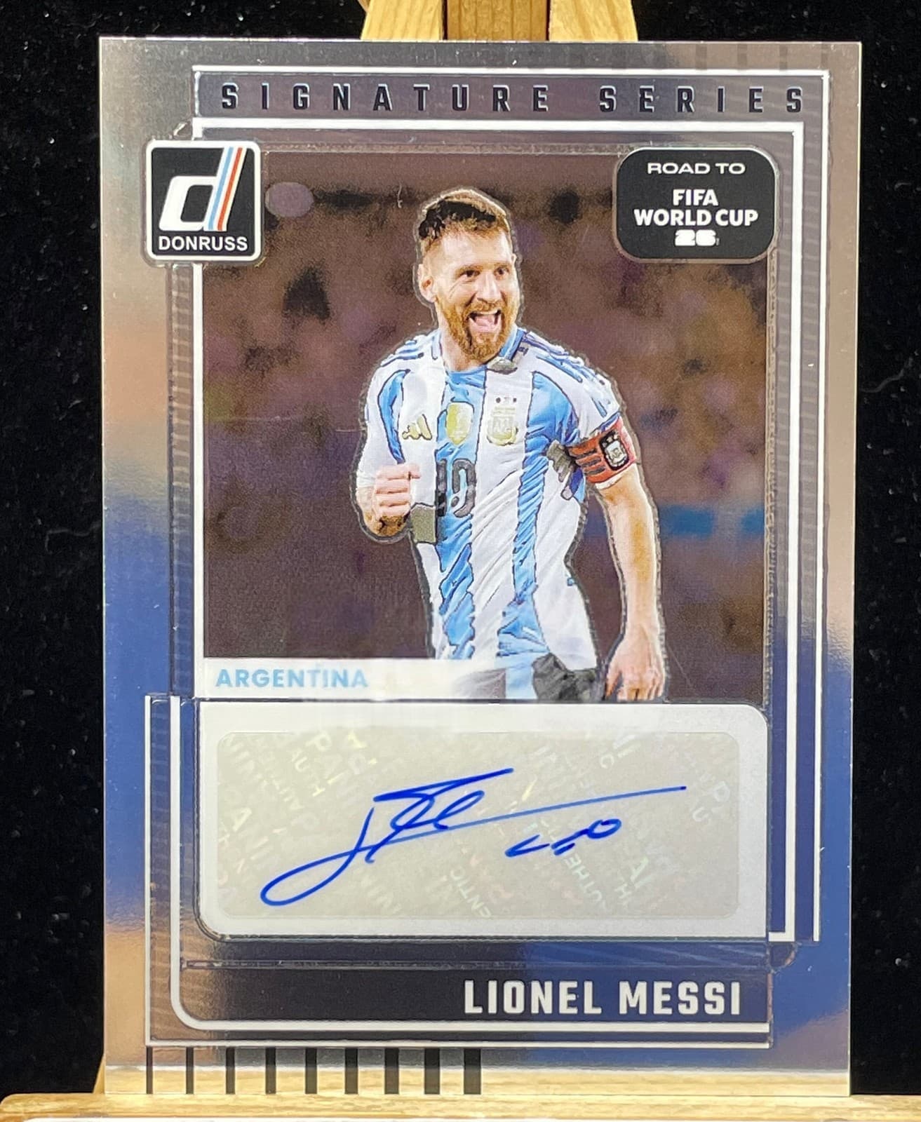 2025-26 Panini Donruss Road To FIFA Lionel Messi Auto