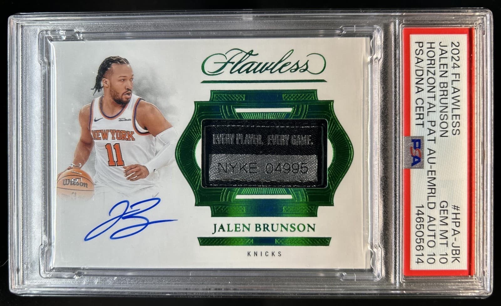 2024-25 Flawless Jalen Brunson Emerald Laundry Tag Patch Auto #/5 PSA 10 10