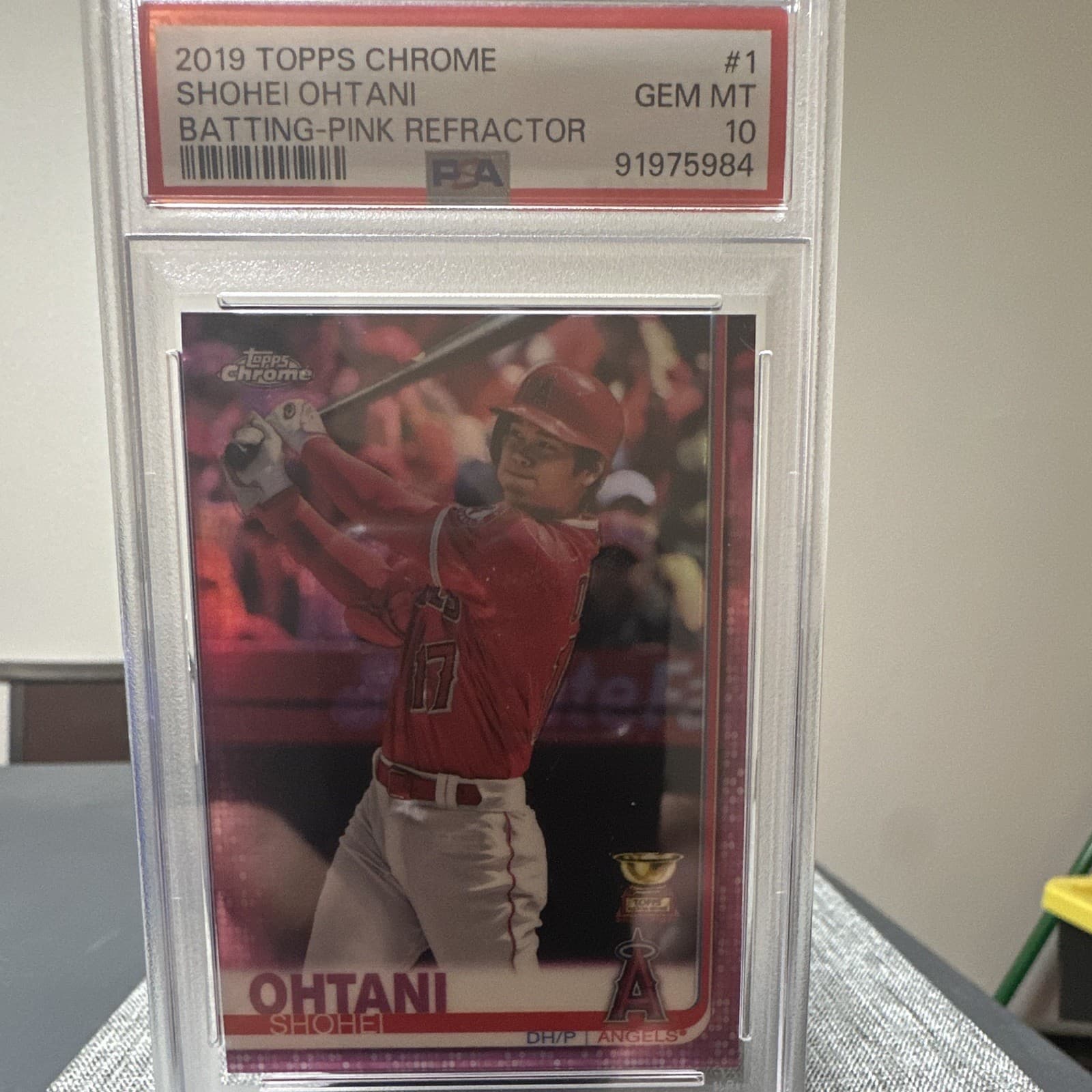 Topps 2019 Topps Chrome Shohei Ohtani Angels #1 Pink Refractor PSA 10