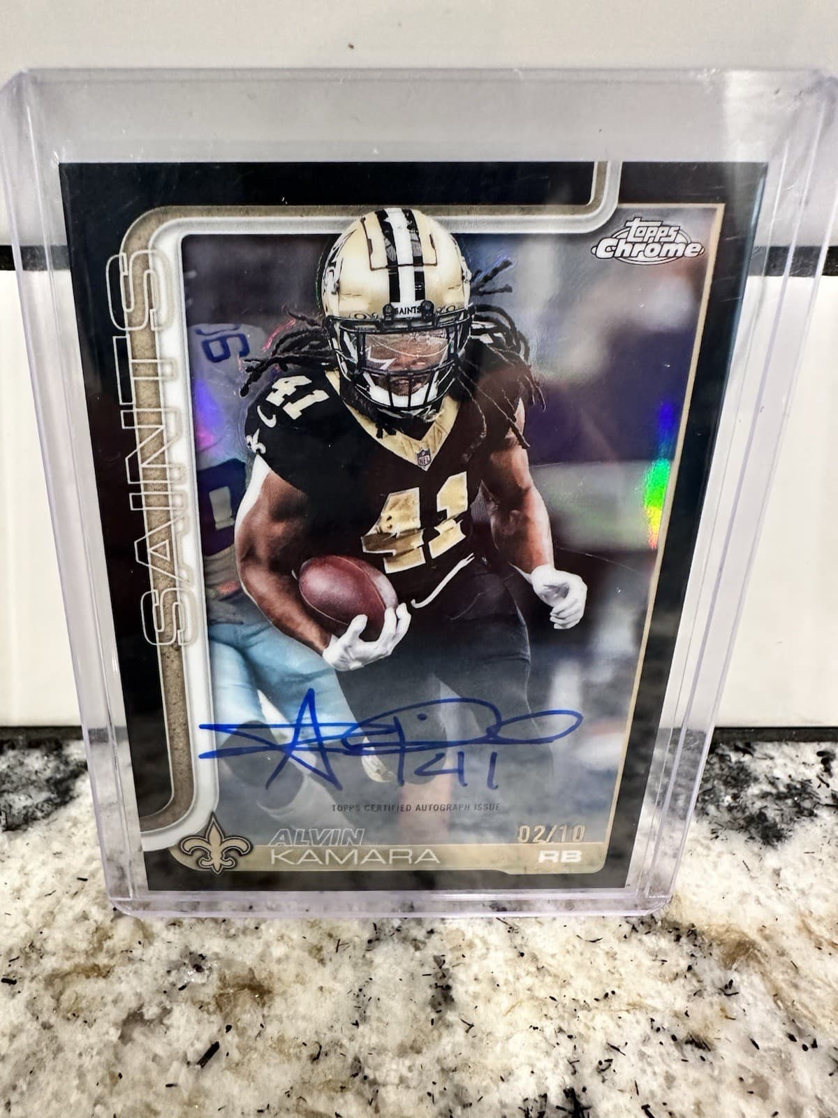 2025 Topps Chrome NFL Football Alvin Kamara Black Refractor On Card Auto /10