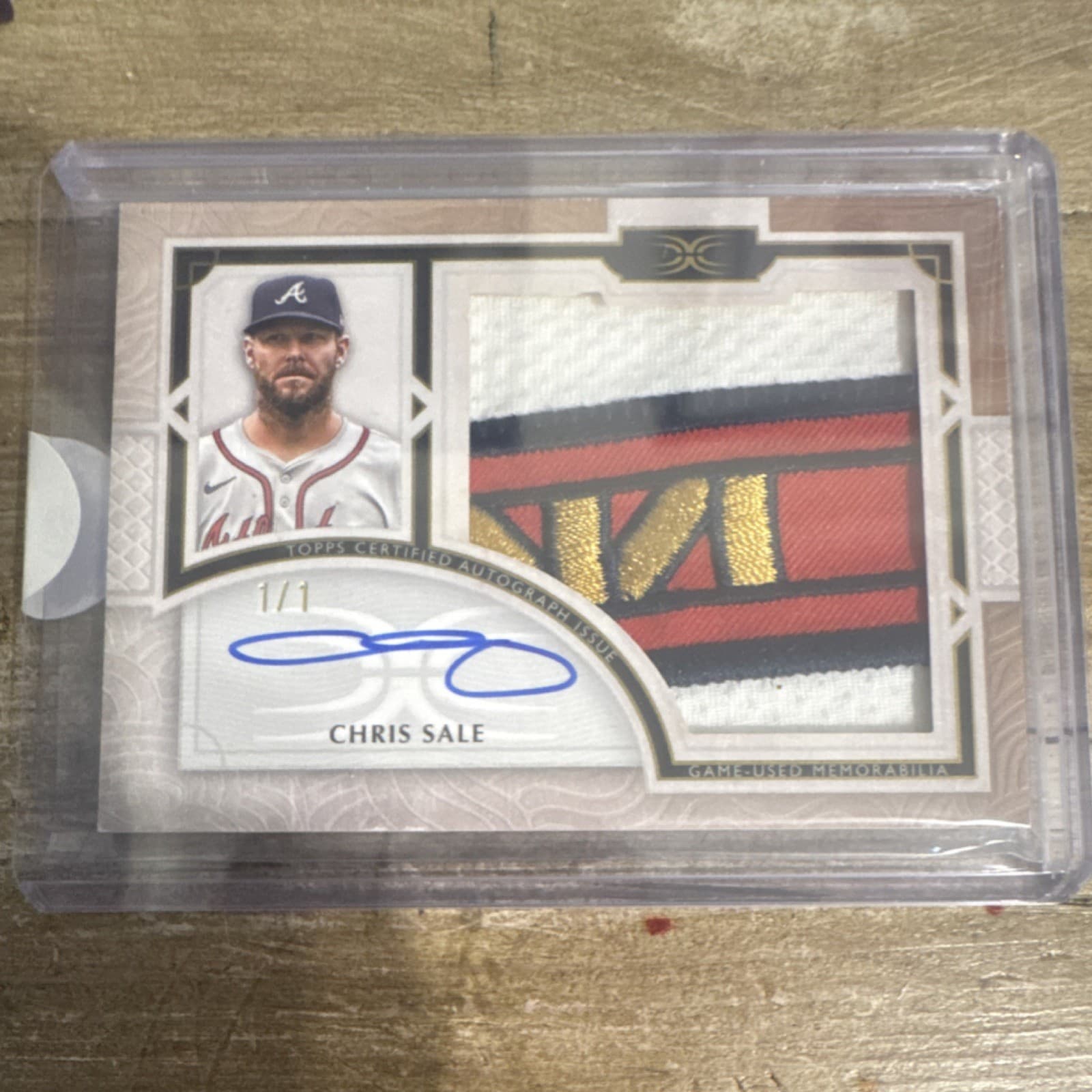 25 Topps Definitive Chris Sale Braves Gold Team Logo Auto Relic 1/1 !!🔥🔥🔥🔥