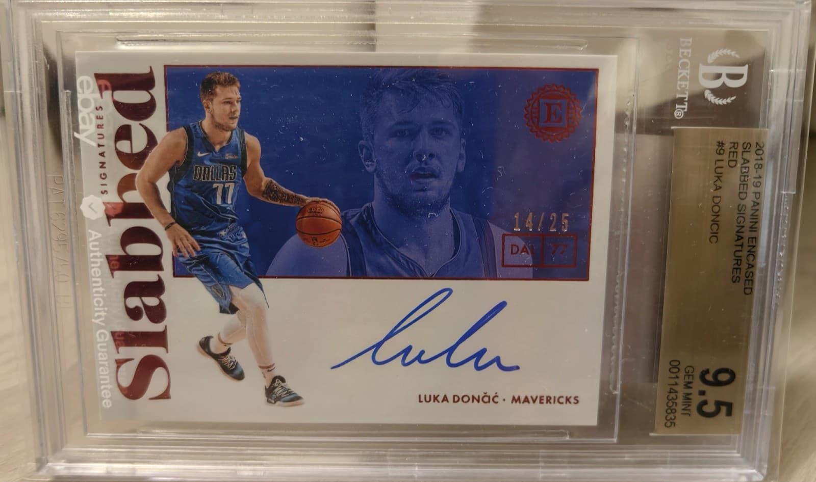 2018-19 Panini Encased Luka Doncic Slabbed Signatures Rookie Red 14/25 BGS 9.5