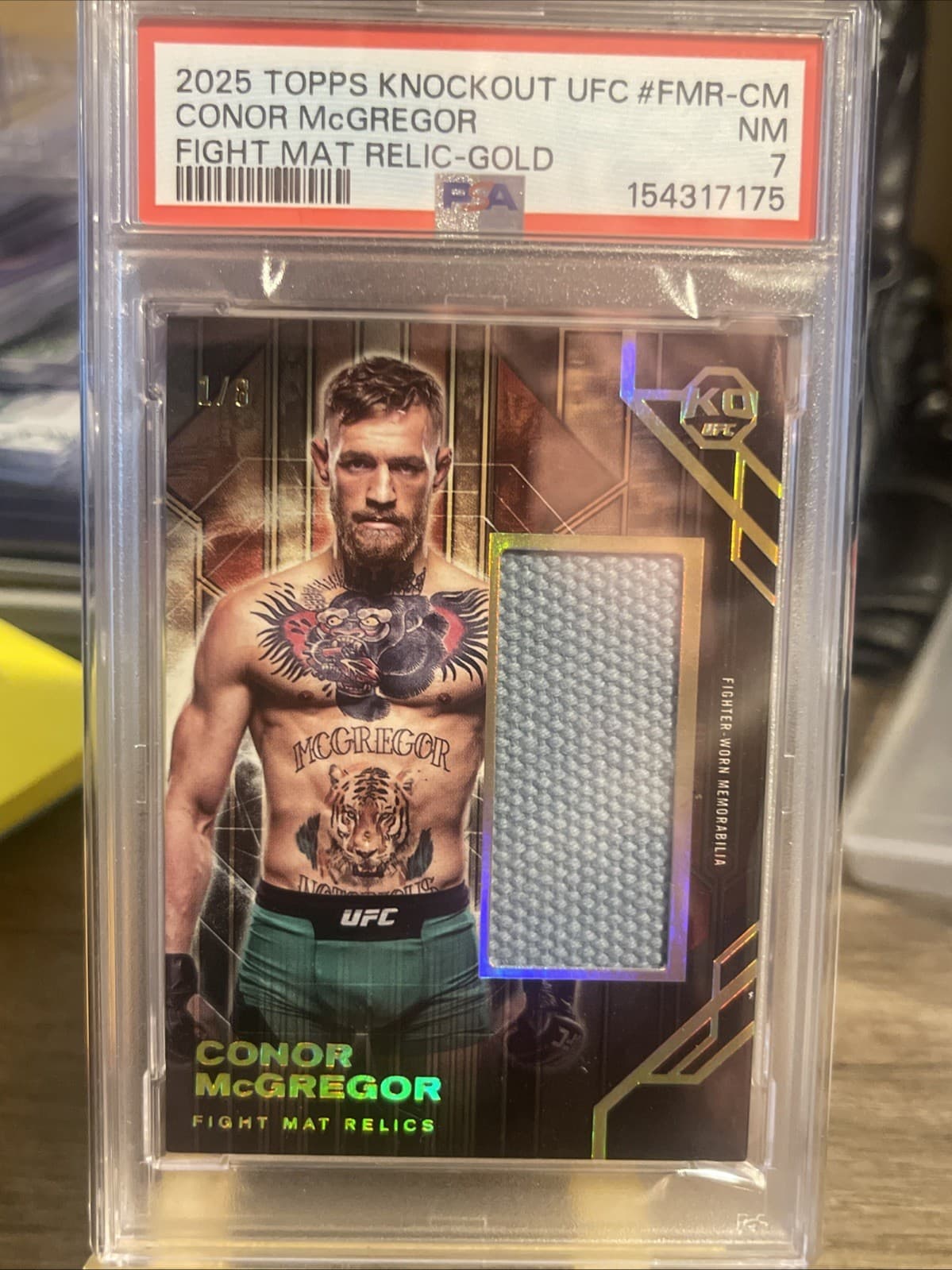 2025 Topps UFC Ko Conor Matt Relic Gold  1/8