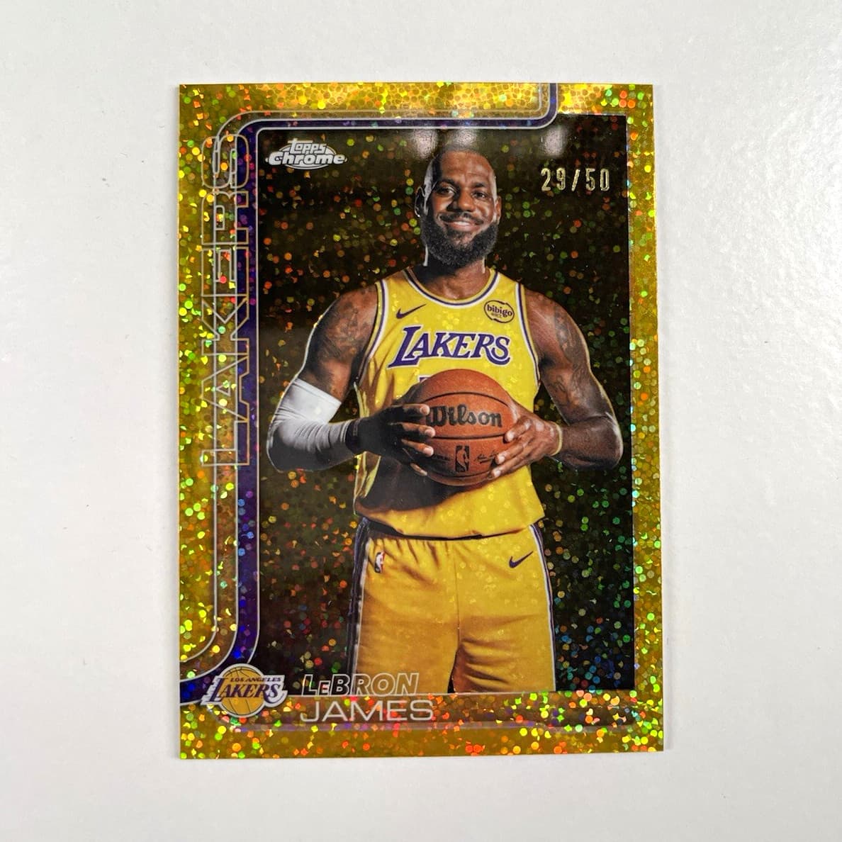 Topps 2025-26 Topps Chrome LeBron James #127 Image Variation Gold Speckle /50