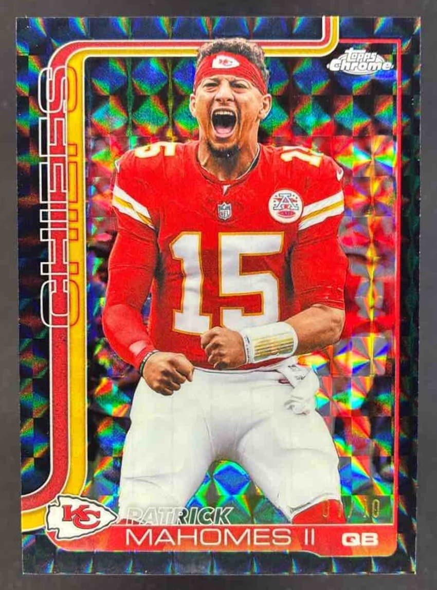2025 Topps Chrome Patrick Mahomes II Variation Black Geometric Refractor SP #/10