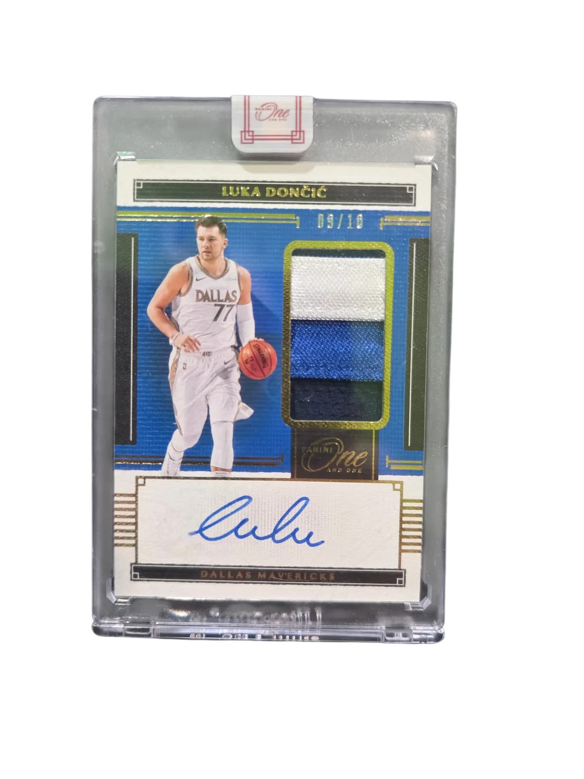 2020 Panini One and One Luka Dončić #JA-LDU 09/10 Game-Worn Patch