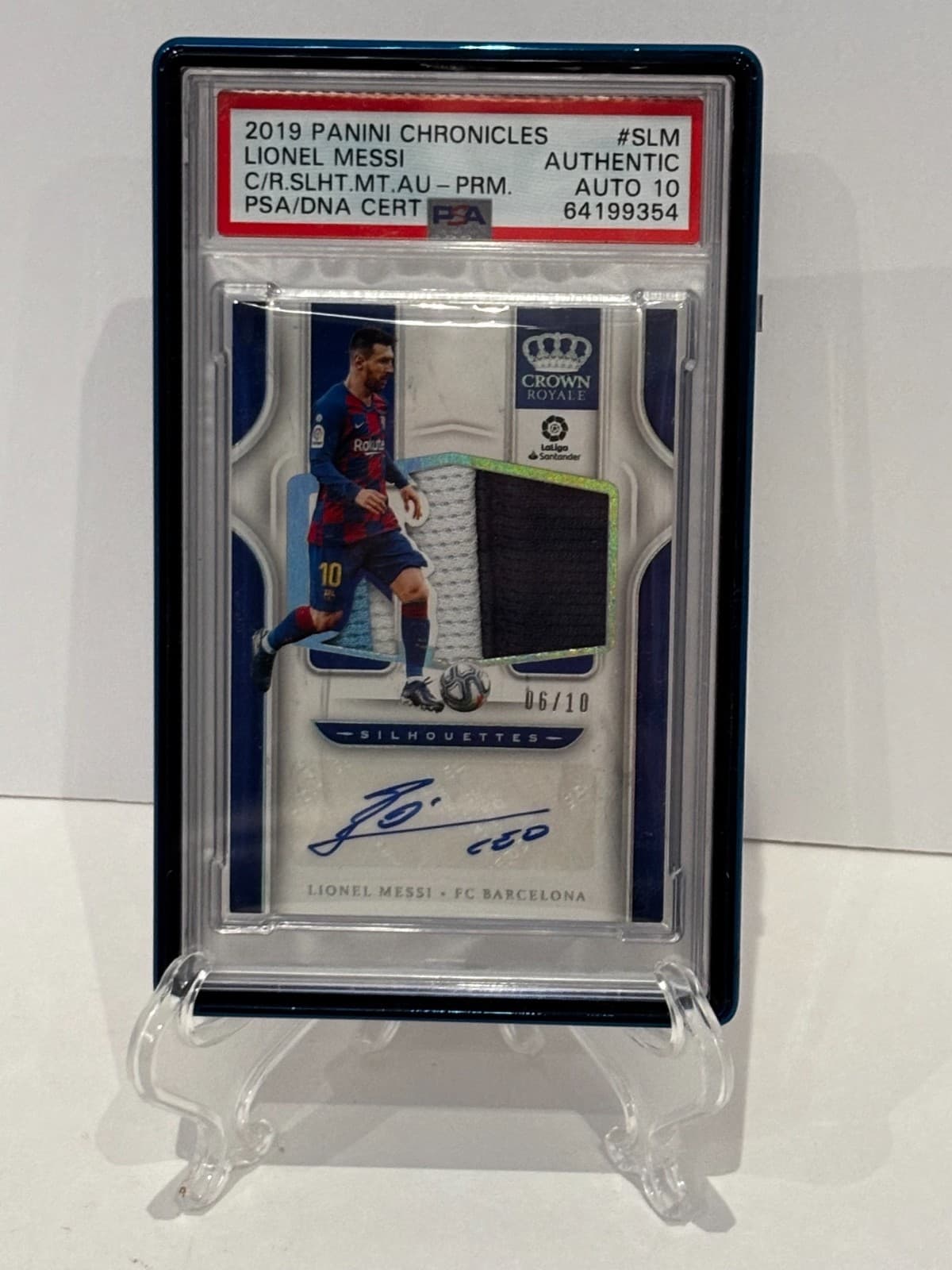 2019-20 Panini Chronicles Crown Royale Patch Auto Lionel Messi #/10 PSA Auto 10