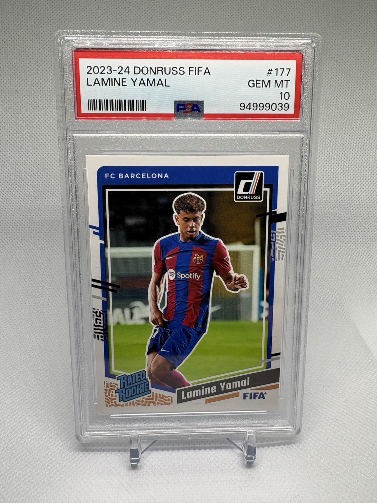 Panini 2023-24 Donruss FIFA Lamine Yamal FC Barcelona #177 RC PSA 10