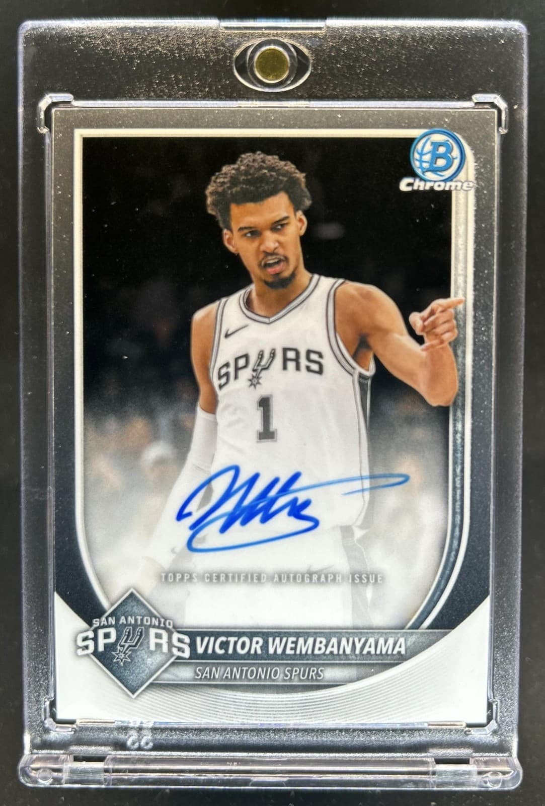 2025-26 Bowman Victor Wembanyama Chrome Auto Autograph #BCA-VW Spurs