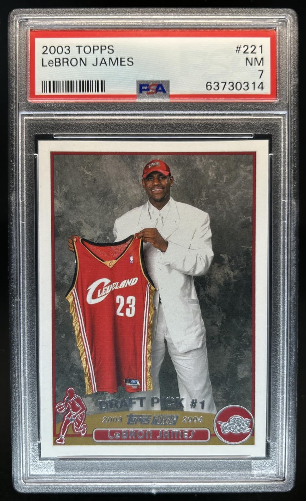 2003-04 Topps LeBron James Rookie RC #221 Cavaliers PSA 7