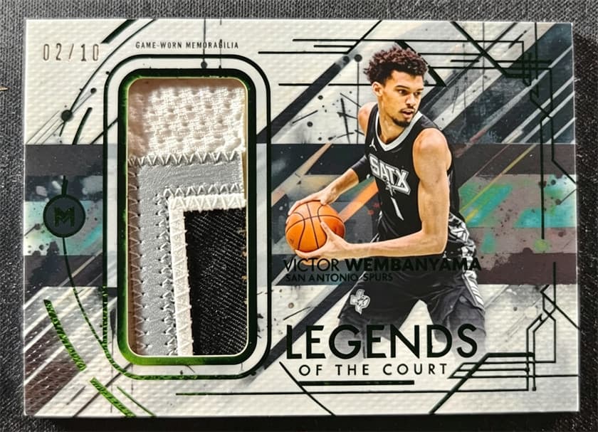 2025-26 Topps Motif Victor Wembanyama Legends of the Court Relic Patch Green /10