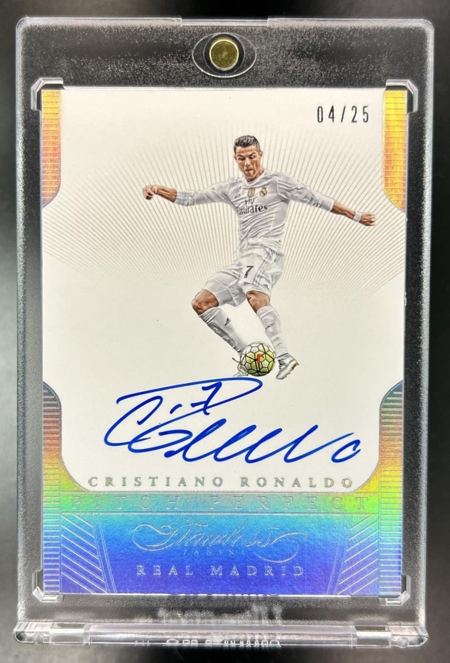 2015-16 Panini Flawless Cristiano Ronaldo Pitch Perfect Signatures Auto #/25
