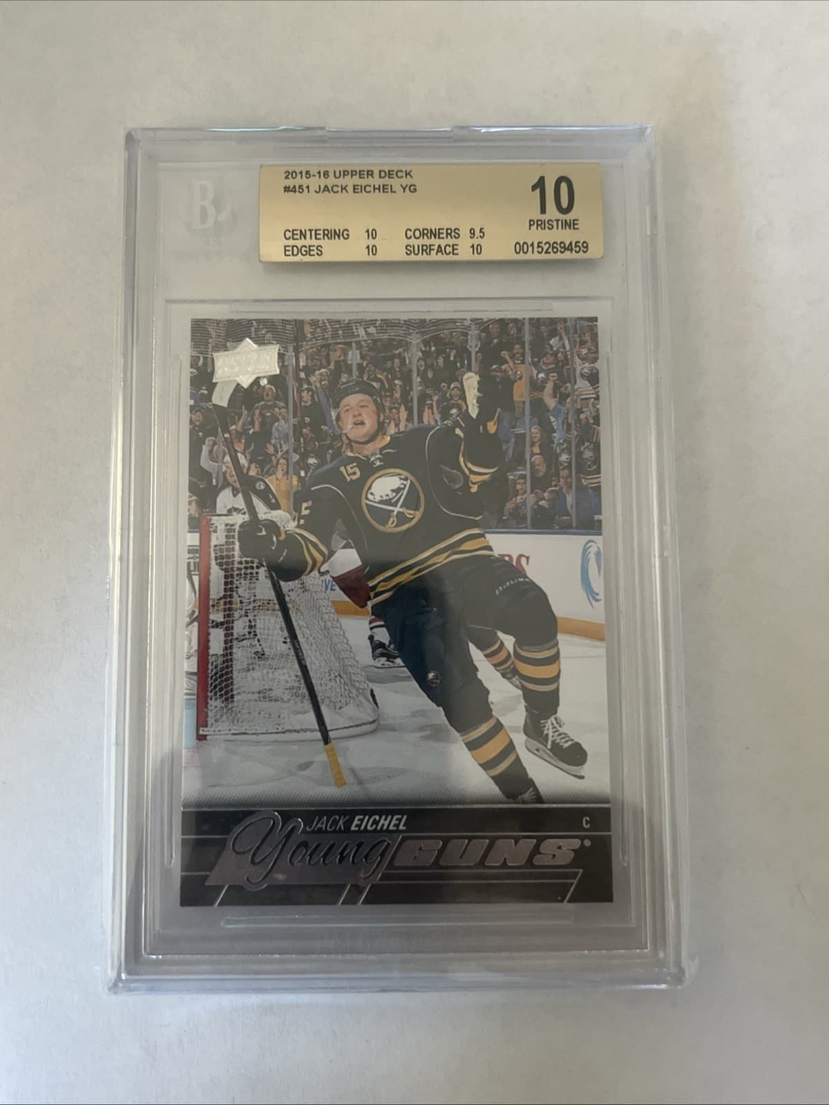 2015-16 Upper Deck Young Guns Jack Eichel #201 BGS 10  Rookie Card Sabres⁠