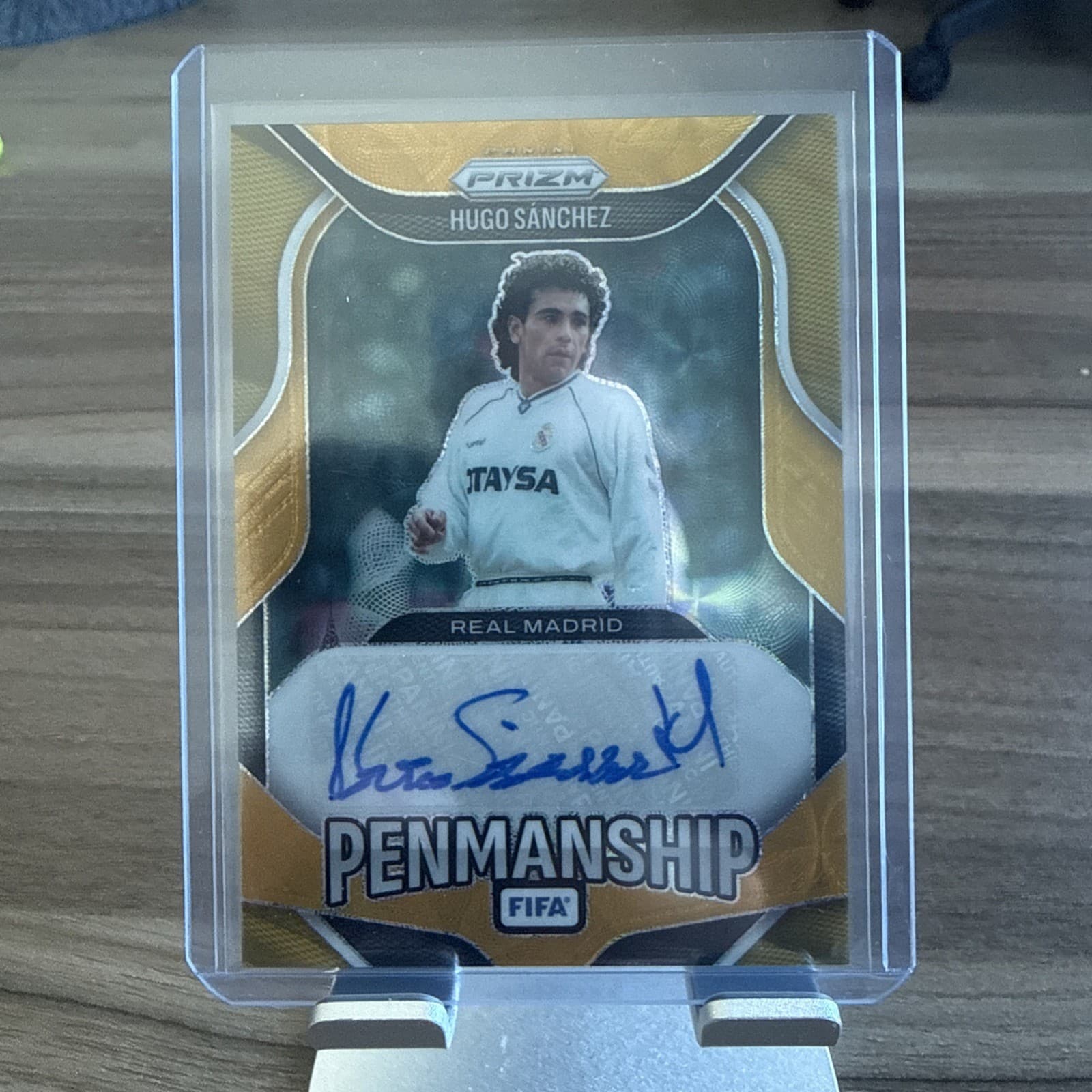 2025-26 Prizm FIFA, Hugo Sanchez Auto, Gold Penmanship /10