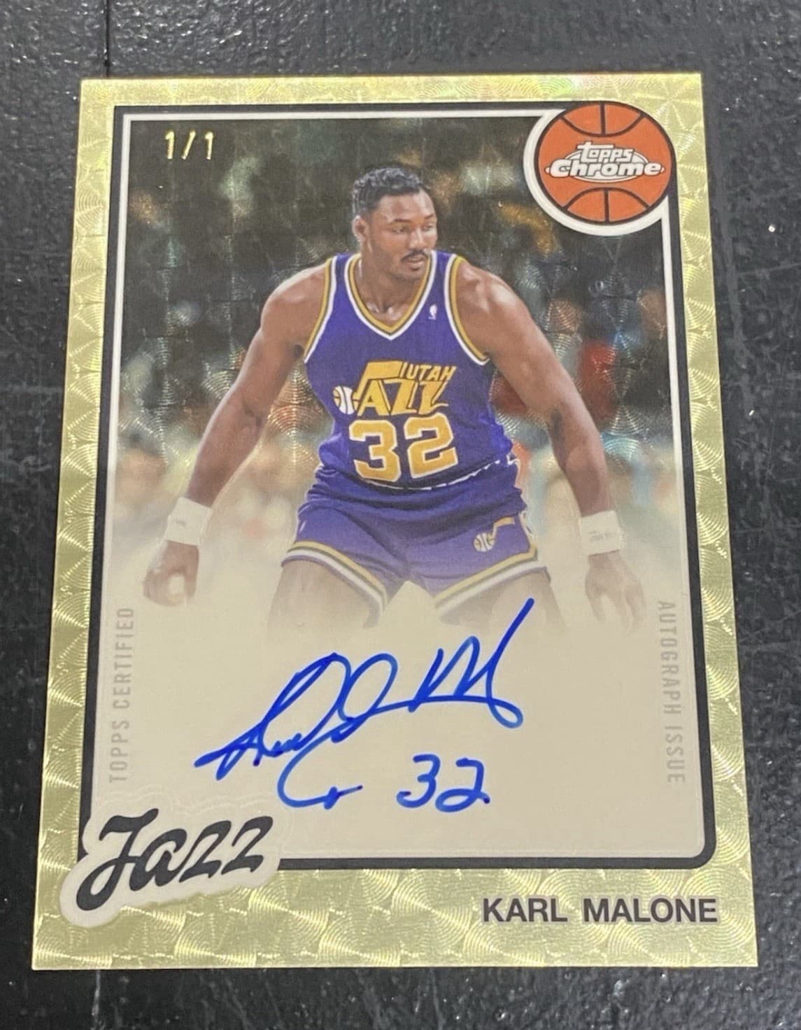 2025-26 Topps Chrome Update Karl Malone 1980-81 SuperFractor Auto 1/1 HOF 🔥