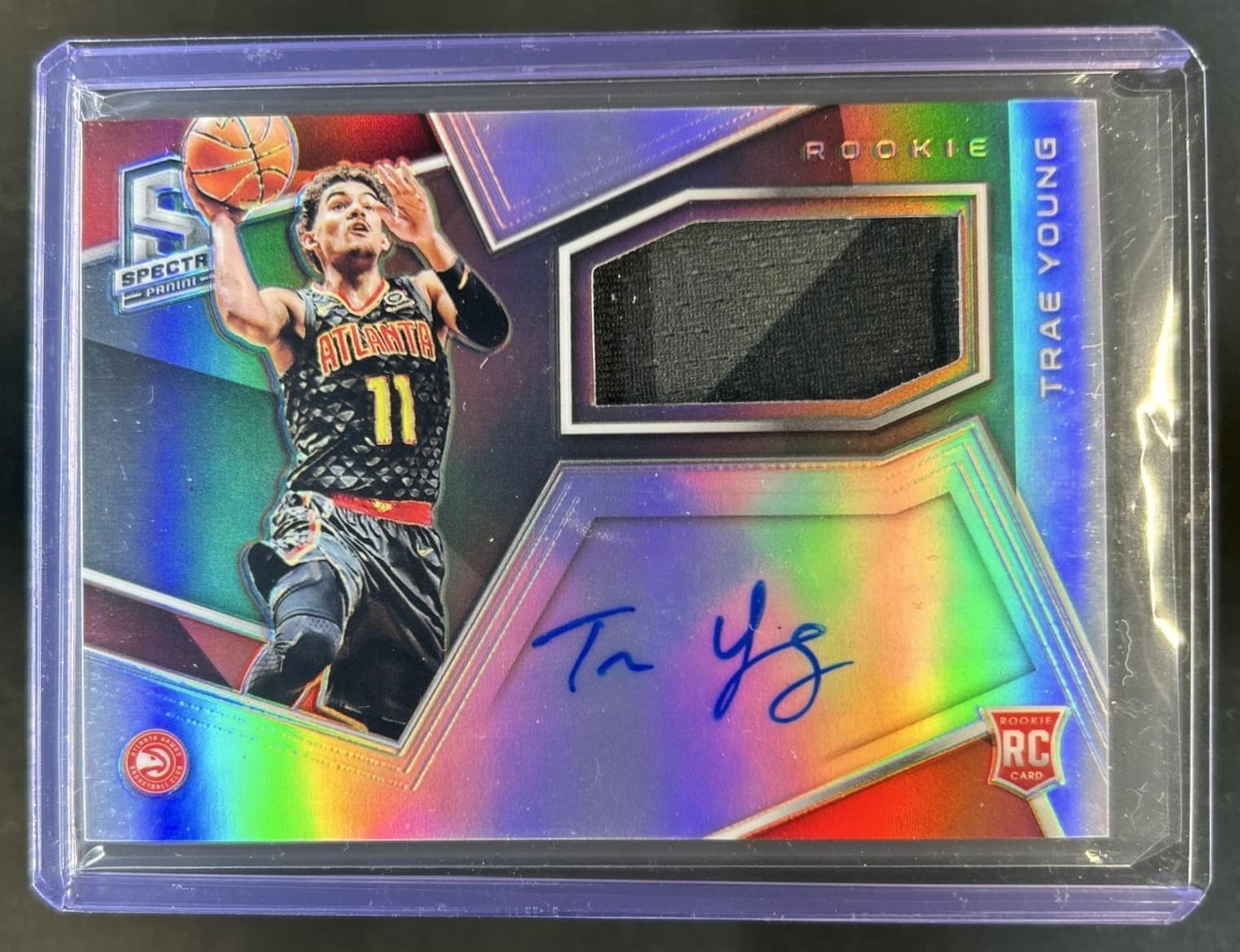 2018-19 Panini Spectra Trae Young RC Rookie Auto Autograph #/299 Hawks