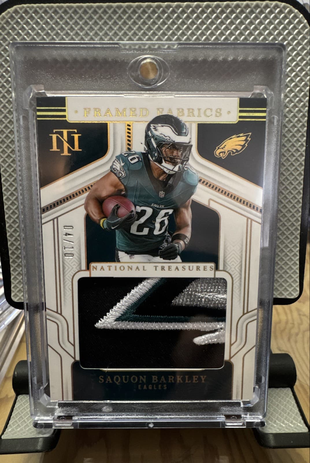 2024 Panini National Treasures - Framed Fabric Saquon Barkley Holo Gold /10