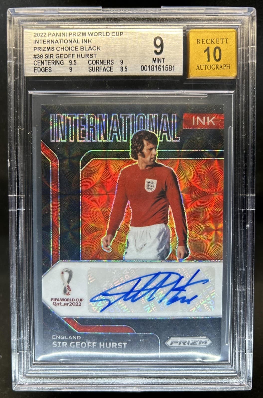 2022-23 Prizm World Cup Sir Geoff Hurst Intl Ink Choice Black Auto #1/1 BGS 9/10