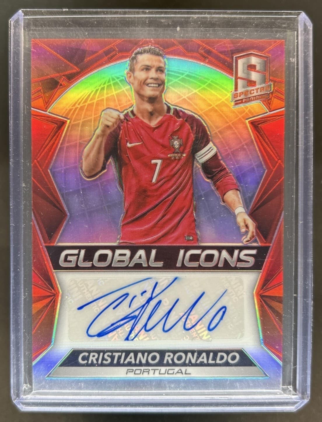 2016-17 Panini Spectra Cristiano Ronaldo Global Icons Auto Red #/30 Portugal