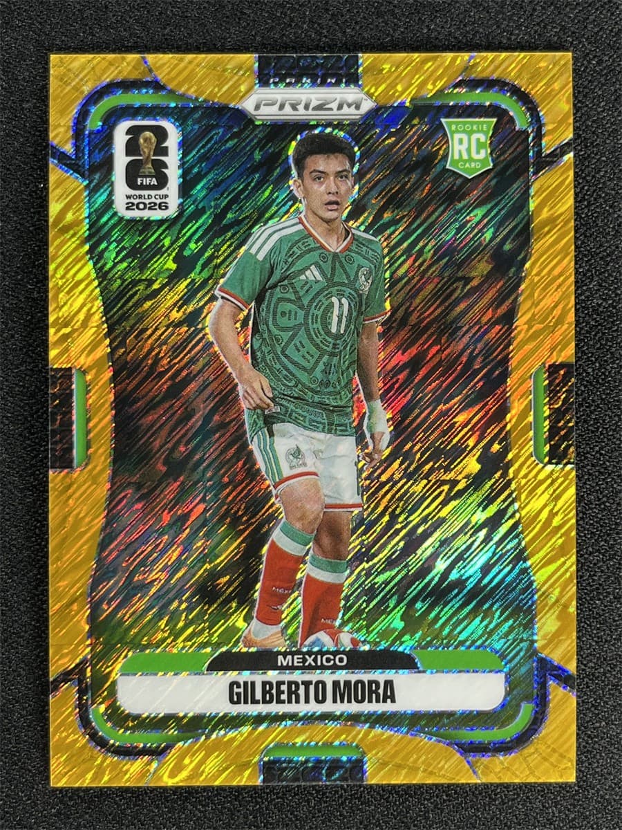 1/5 ! 2026 Panini Prizm FIFA World Cup Gilberto Mora #290 Gold Shimmer Rookie RC