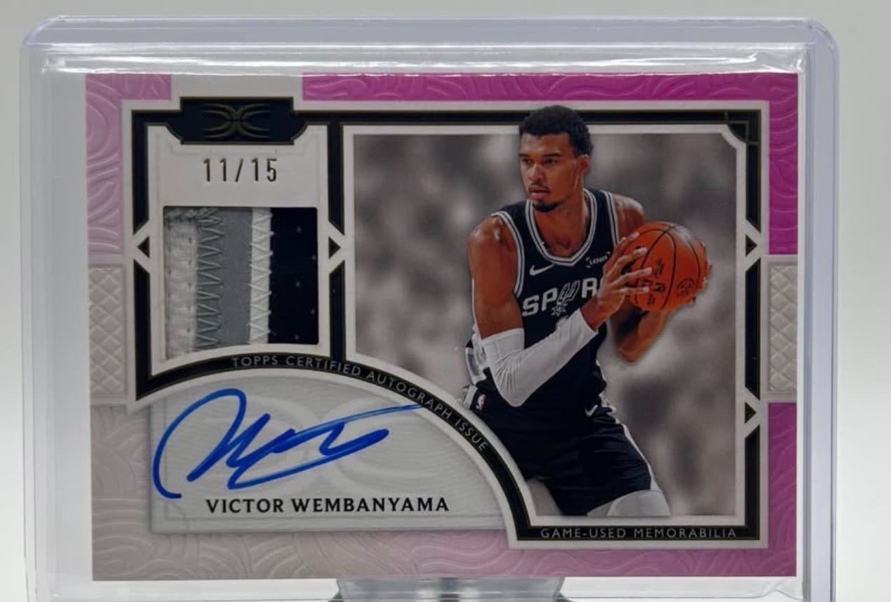 Topps 2025-26 Definitive Victor Wembanyama Auto Relic Spurs 11/15 Pink