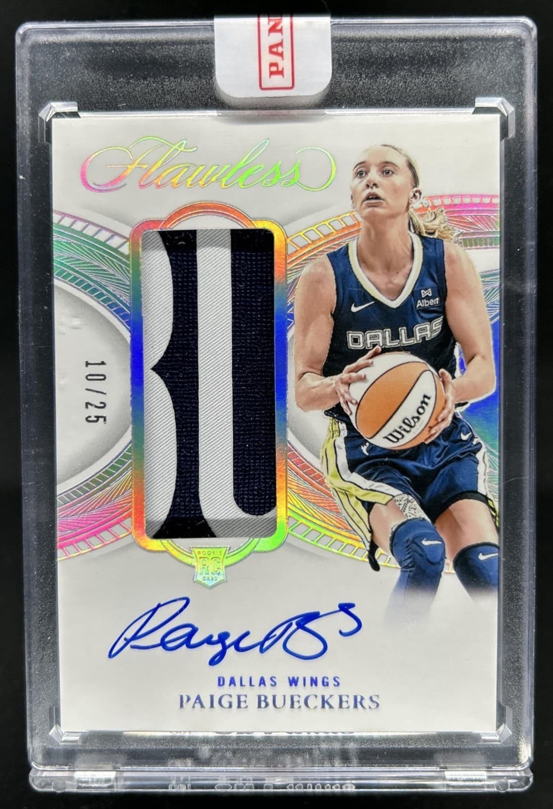 2025 Panini WNBA Flawless Paige Bueckers Holo Silver Patch Auto #10/25 Wings