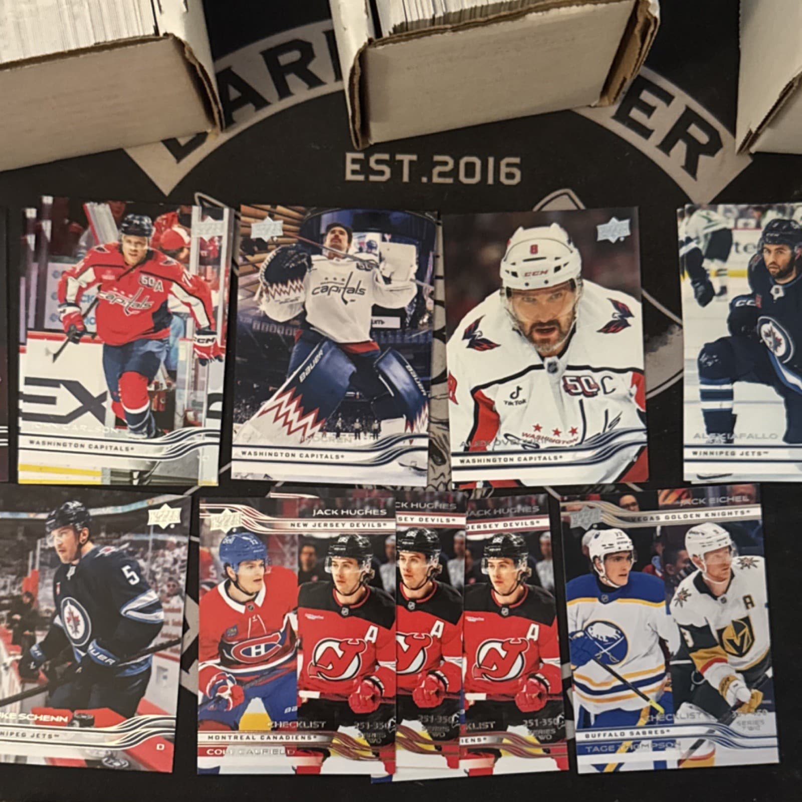 Upper Deck Series 1 & 2 NHL Hockey Trading Card Lot nearly 500 cards total