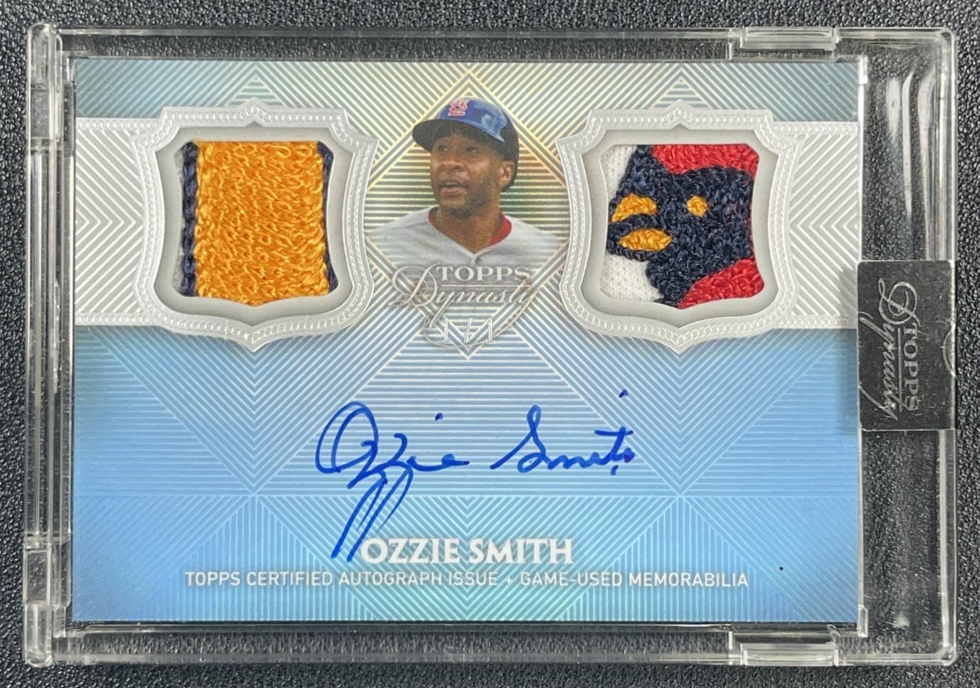 1/1 OZZIE SMITH 2017 TOPPS DYNASTY DUAL GAME-USED LOGO PATCH AUTO BLUE 1/1