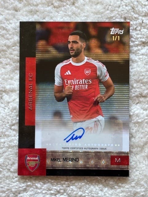 1/1 Mikel Merino 2025-26 Topps Arsenal Team Set Base Card Auto
