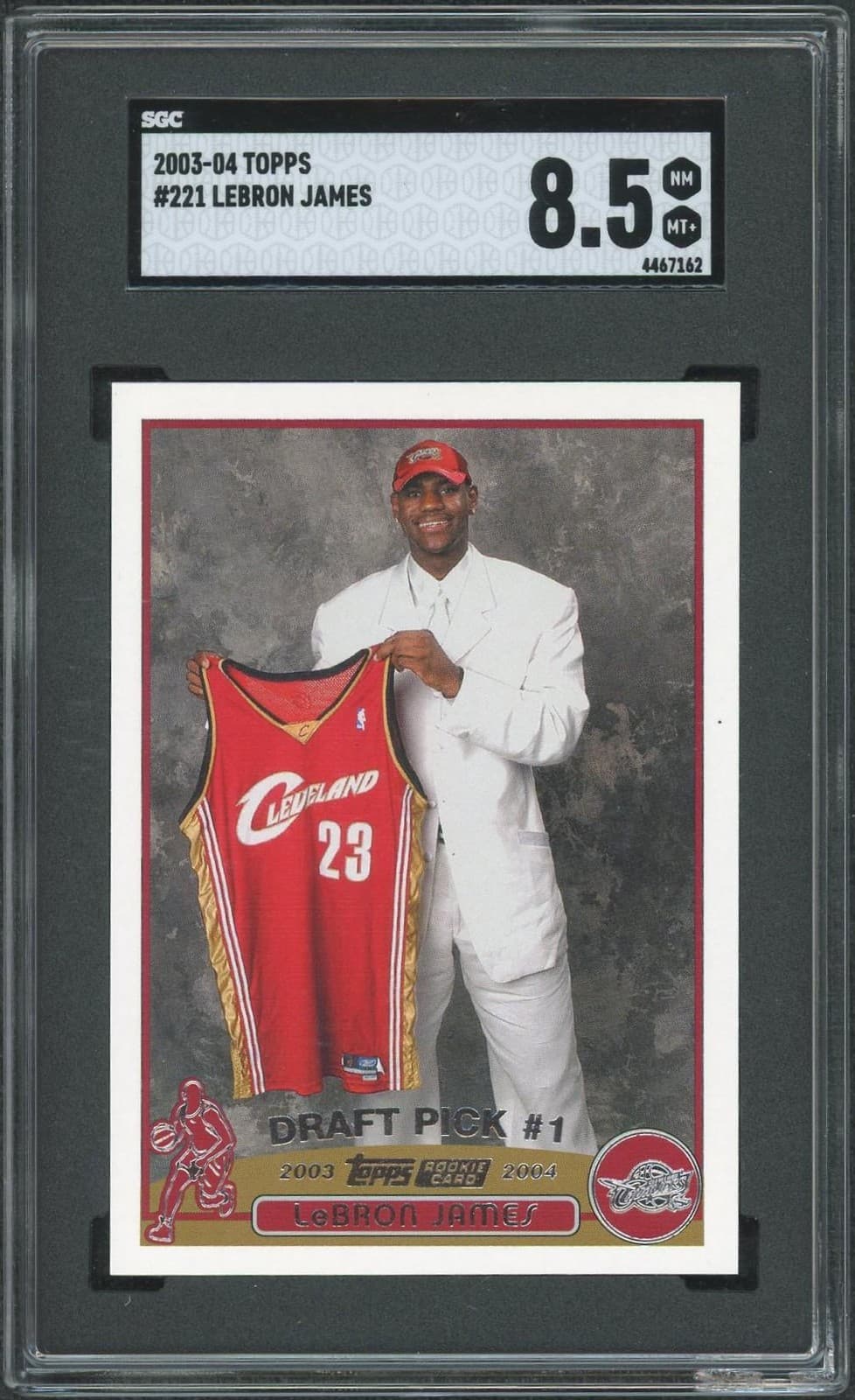 2003/04 Topps LeBron James Rookie #221 SGC 8.5