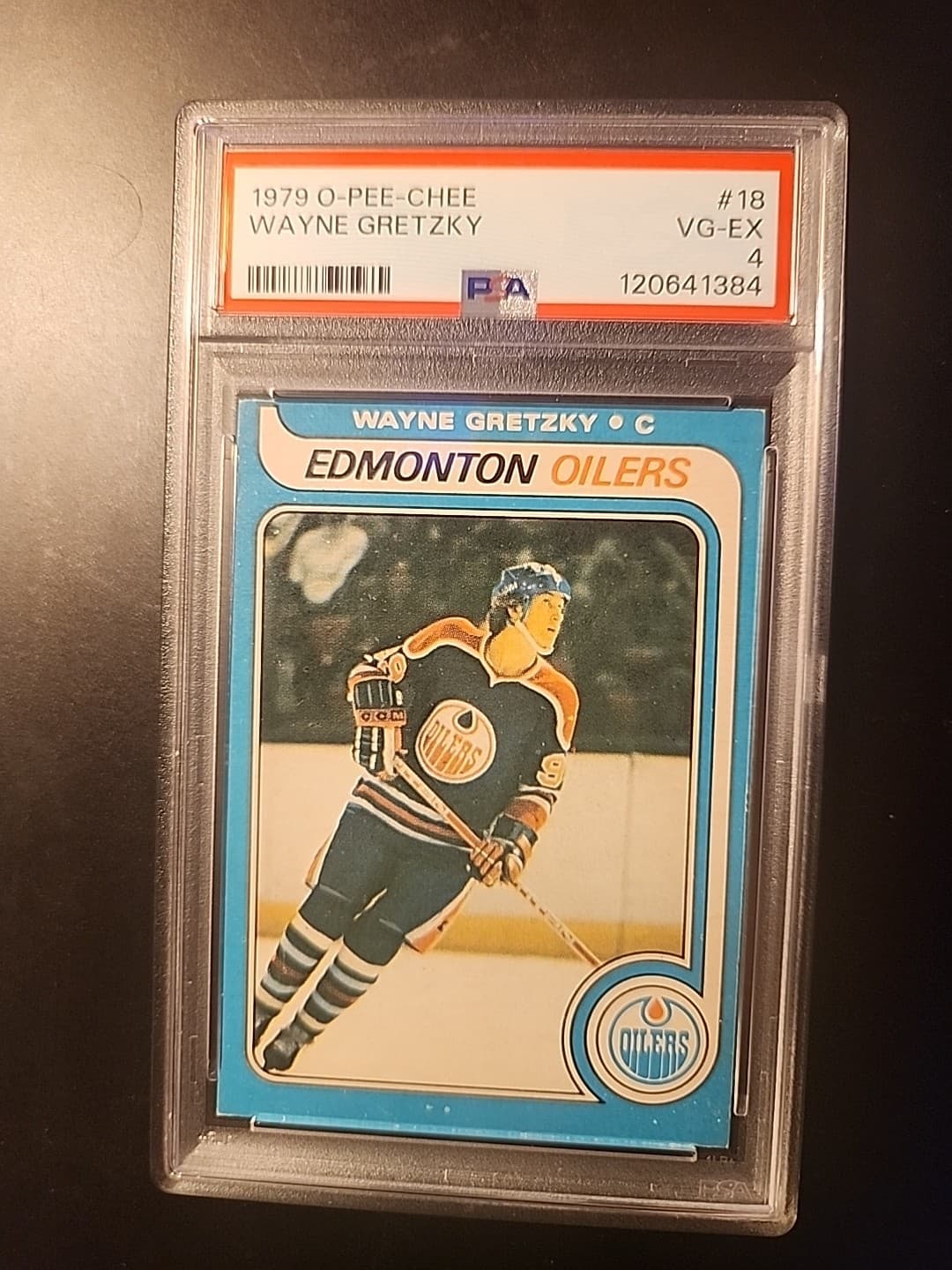 WAYNE GRETZKY ROOKIE O-PEE-CHEE #18 .. RC PSA 4