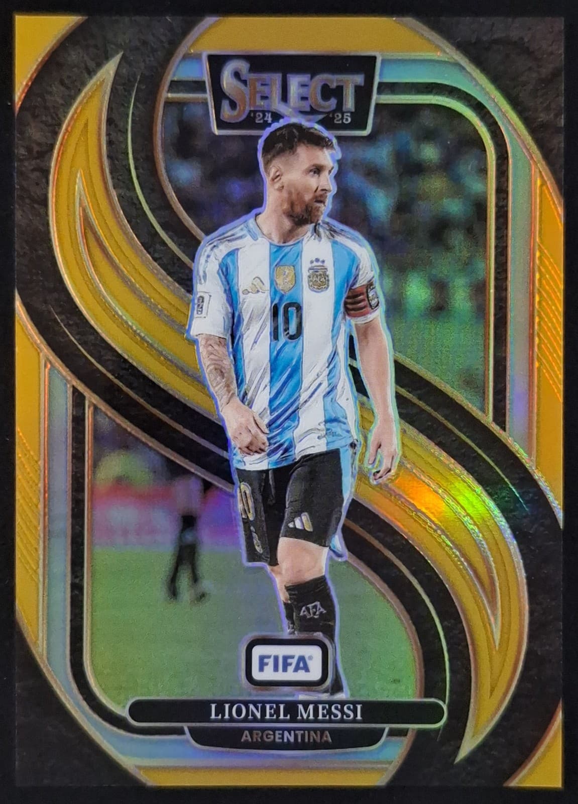 2024-25 Panini Select FIFA LIONEL MESSI 4/10 True Gold Prizm Mezzanine #158