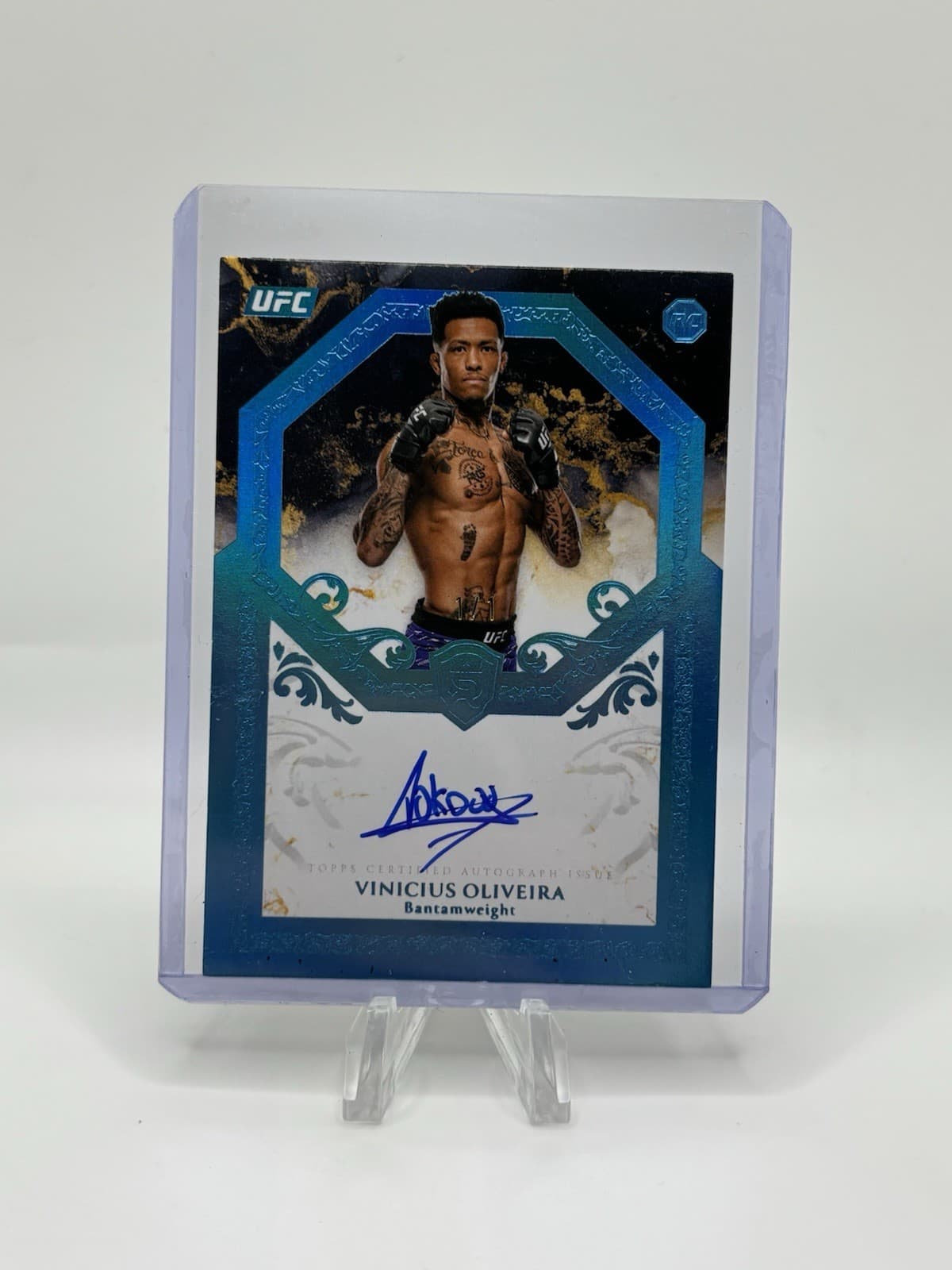 1/1!! 2025 Topps Royalty UFC Vinicius “LOKDOG” Oliveira Blue Auto RC #RA-VO