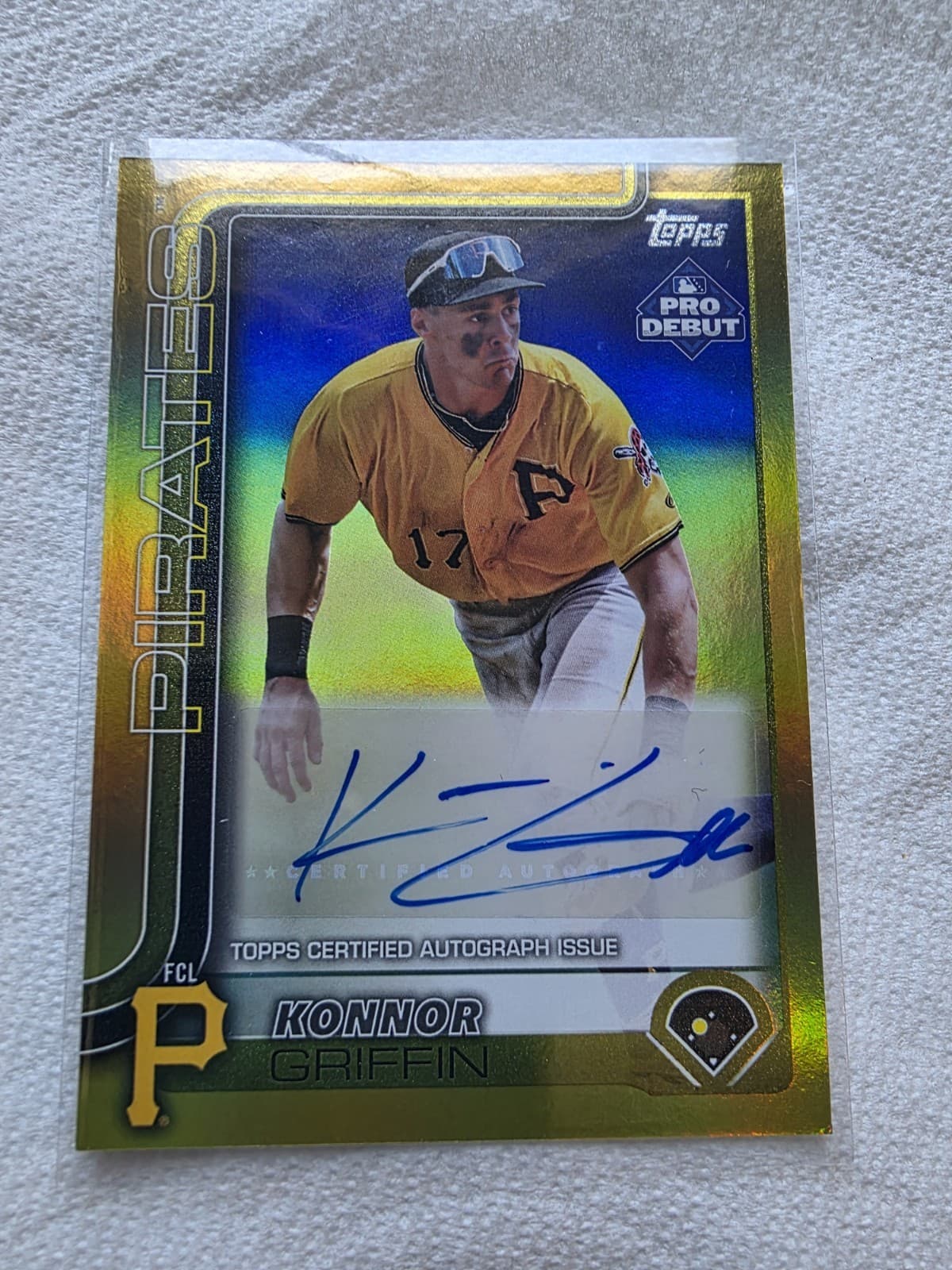 2025 Topps Pro Debut - Konnor Griffin PD32 Gold Foil /50 (RC) Jersey Match 17/50