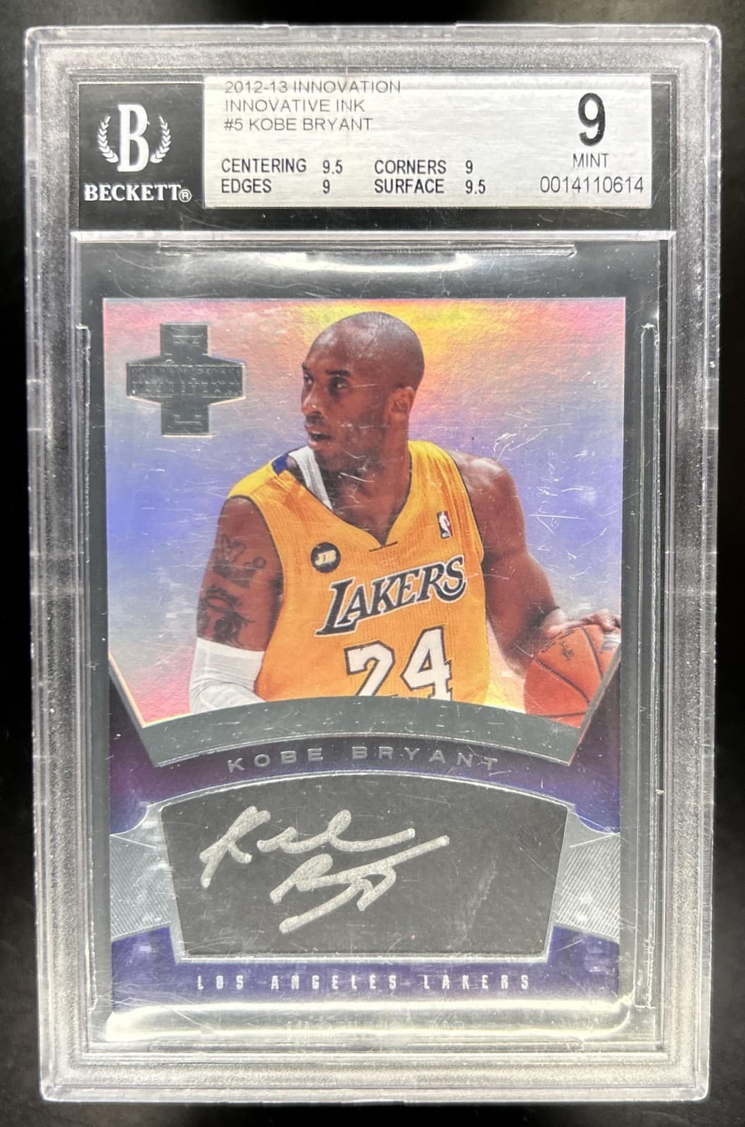 2012-13 Panini Innovation Kobe Bryant Innovative Ink Auto #5 Lakers BGS 9/10