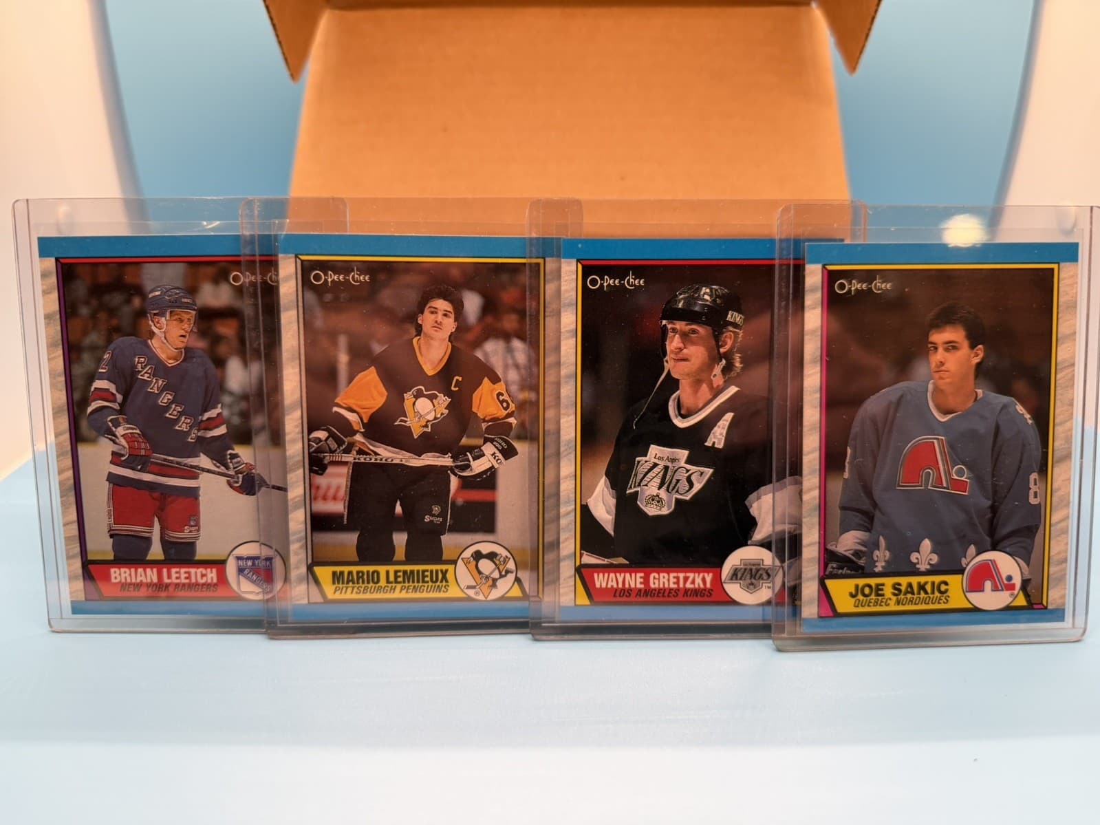 1989-90 O-Pee-Chee OPC Hockey Set Cards 1-330 SAKIC RC