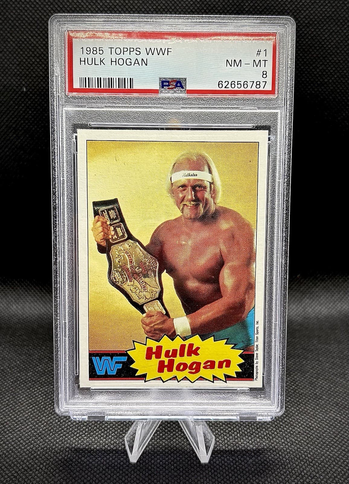 1985 Topps WWF - Hulk Hogan #1 PSA 8 Rookie Yellow