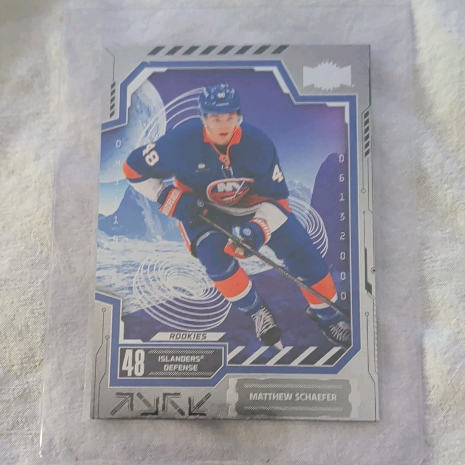 Upper Deck 2025-26 Metal Universe Hockey Matthew Schaefer #113 Islanders Rookie