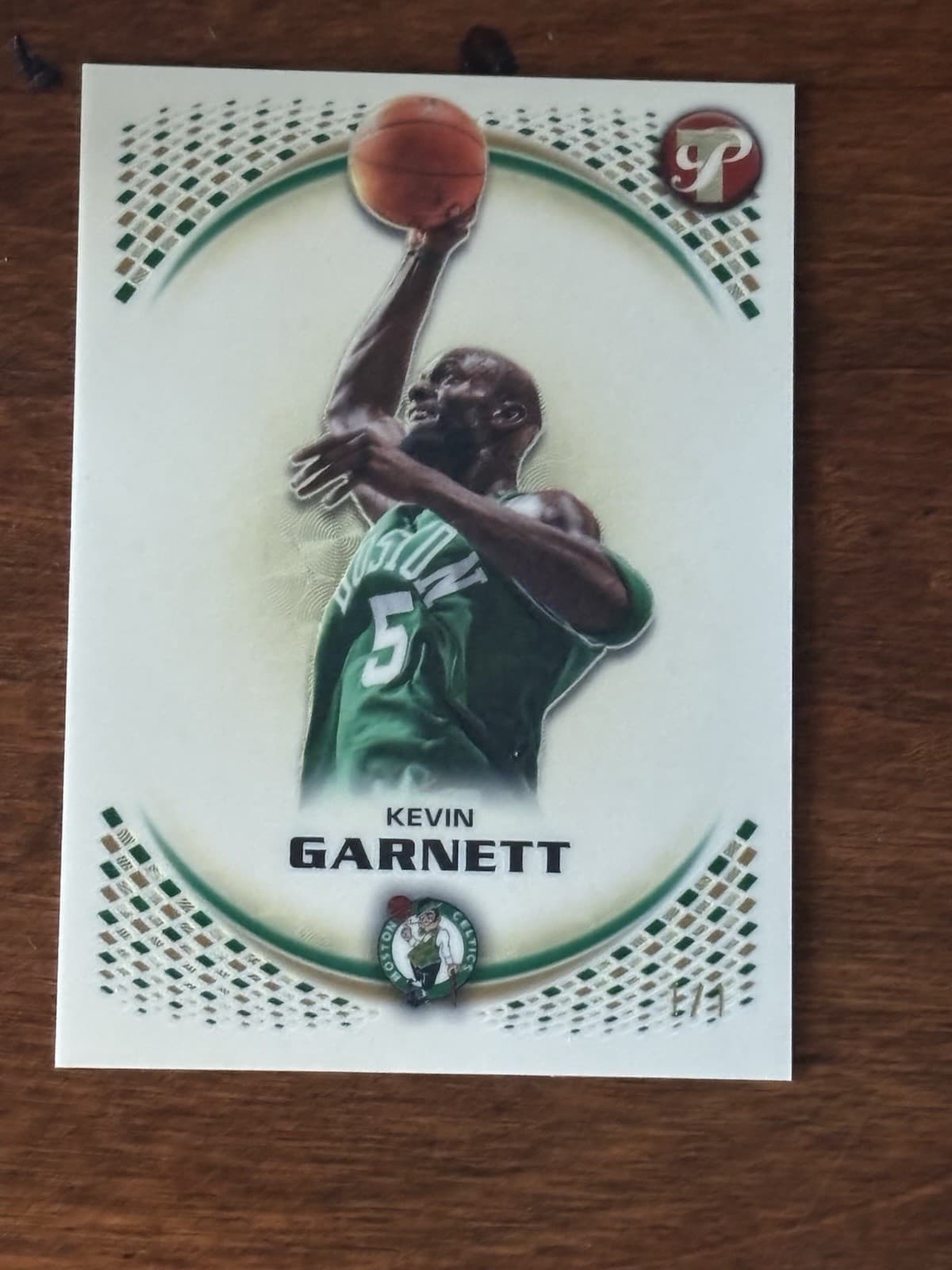 Topps Pristine 2025-26 Kevin Garnett Superfractor 1/1