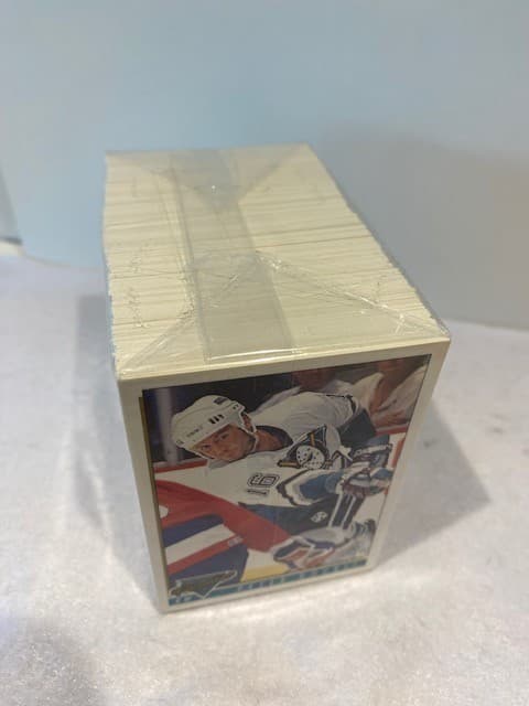 1993-94 Topps Premier Hockey Factory Sealed Series #1